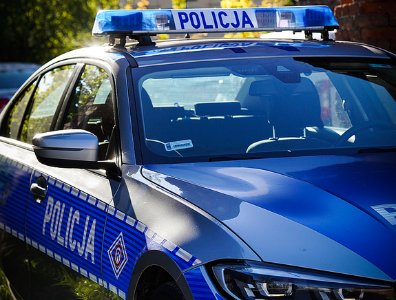 Grafika 1: Oszuści podający się za pracowników banku okradli 50-latkę na 15 tysięcy złotych