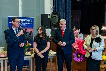 Recital Iwony Witke w Klubie Wojskowym 44 Bazy Lotnictwa Morskiego Siemirowice