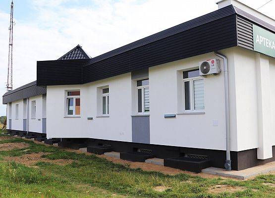 Grafika 6: Koniec prac termomodernizacji budynku na Osiedlu Na Wzgórzu 35  w Cewicach