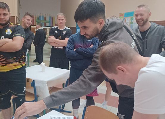 Grafika 7: I Turniej Siatkówki o Puchar Wójta Gminy Cewice zakończony sukcesem