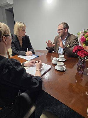 Grafika 1: Samorządy łączą siły w obronie gmin przed niekontrolowaną zmianą granic!