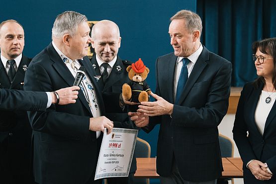Grafika 4: Ponad milion złotych na nowy sprzęt i ośrodek szkoleniowy dla strażaków