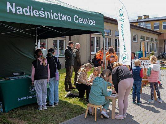 Grafika 10: Rodzinny festyn w Zespole Szkół w Cewicach za nami
