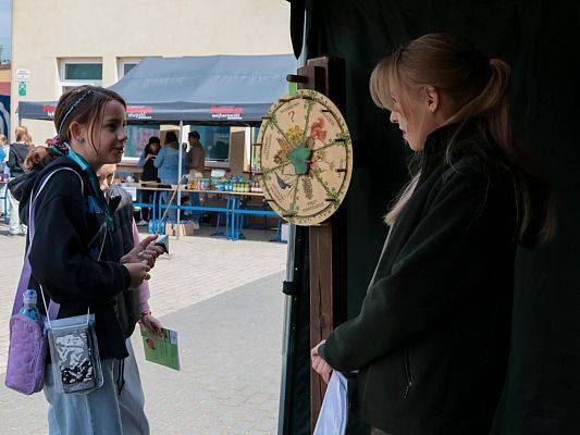 Grafika 7: Rodzinny festyn w Zespole Szkół w Cewicach za nami