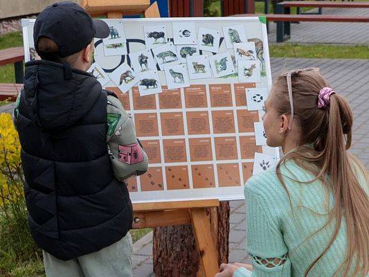 Grafika 5: Rodzinny festyn w Zespole Szkół w Cewicach za nami