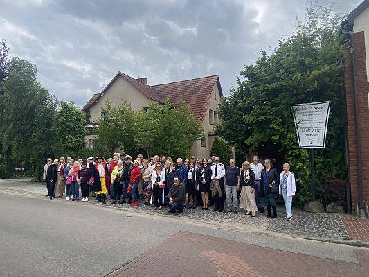 Grafika 3: Marynistyczna wystawa