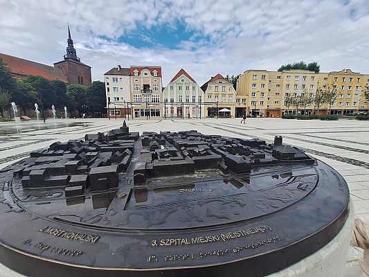 Grafika 2: Co zobaczymy na makiecie przy Starym Rynku ?