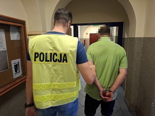 Grafika 1: Tymczasowy areszt dla 35-latka podejrzanego o posiadanie znacznej ilości nowych substancji psychoaktywnych