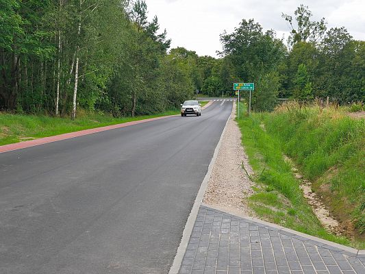 Grafika 1: Zakończył się proces inwestycyjny przebudowy  ul. Wichrowej w Cewicach