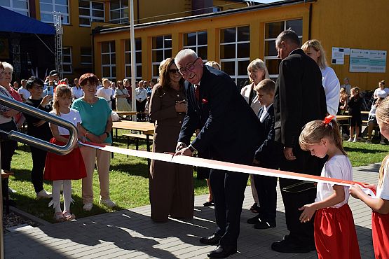 Uroczyste otwarcie nowej części szkoły w Siemirowicach!