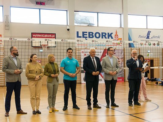 Grafika 3: Wystartował Międzynarodowy   Maraton Piłki Siatkowej Młodzieży