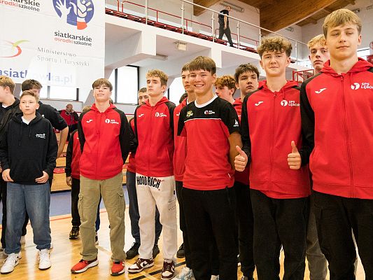 Grafika 6: Wystartował Międzynarodowy   Maraton Piłki Siatkowej Młodzieży