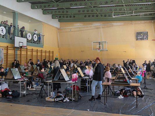 Grafika 5: Międzyszkolny Konkurs Fryzjerski Uczniów Rzemiosła