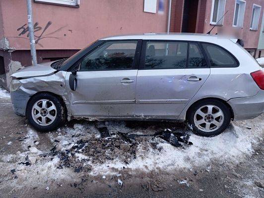 Grafika 2: Stracił prawo jazdy w dniu, w którym nabył uprawnienia do prowadzenia pojazdów