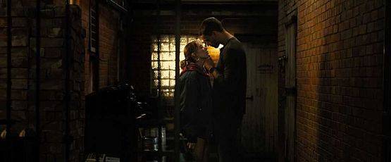 Grafika 3: "Kino dla Kobiet" we "Fregacie" w marcu