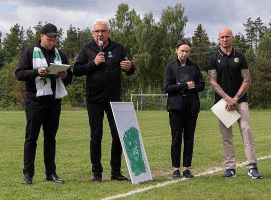 Grafika 6: 40 lat tradycji świętuje Klub sportowy Leśnik Cewice