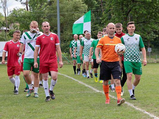 Grafika 10: 40 lat tradycji świętuje Klub sportowy Leśnik Cewice